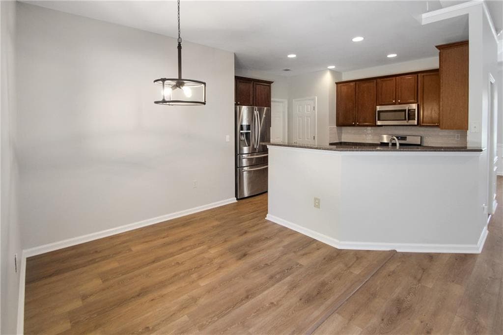 3 bedroom, 3 bathroom, 2,123 sq ft single family residence for rent at 258 Brookcliff Drive, Sugar Hill, GA 30518 for $2,500 a month — photo 10