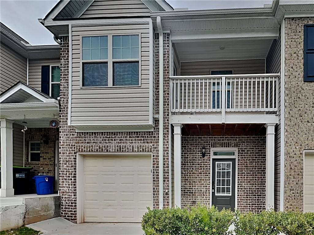 2 bedroom, 3 bathroom, 1,679 sq ft townhouse for sale at 238 Hydrangea Court 13, Austell, GA 30168