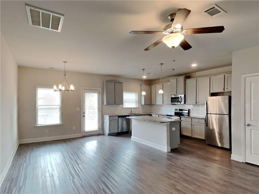 2 bedroom, 3 bathroom, 1,679 sq ft townhouse for sale at 238 Hydrangea Court 13, Austell, GA 30168 — photo 3