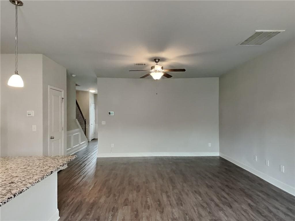 2 bedroom, 3 bathroom, 1,679 sq ft townhouse for sale at 238 Hydrangea Court 13, Austell, GA 30168 — photo 6