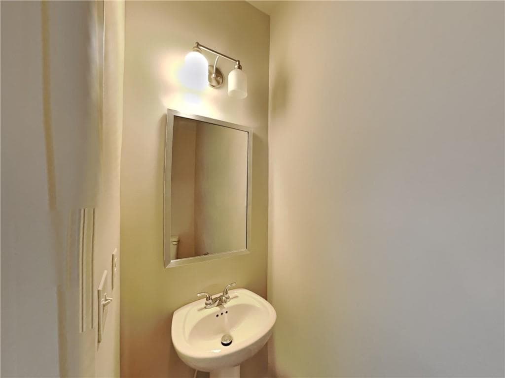 2 bedroom, 3 bathroom, 1,679 sq ft townhouse for sale at 238 Hydrangea Court 13, Austell, GA 30168 — photo 7