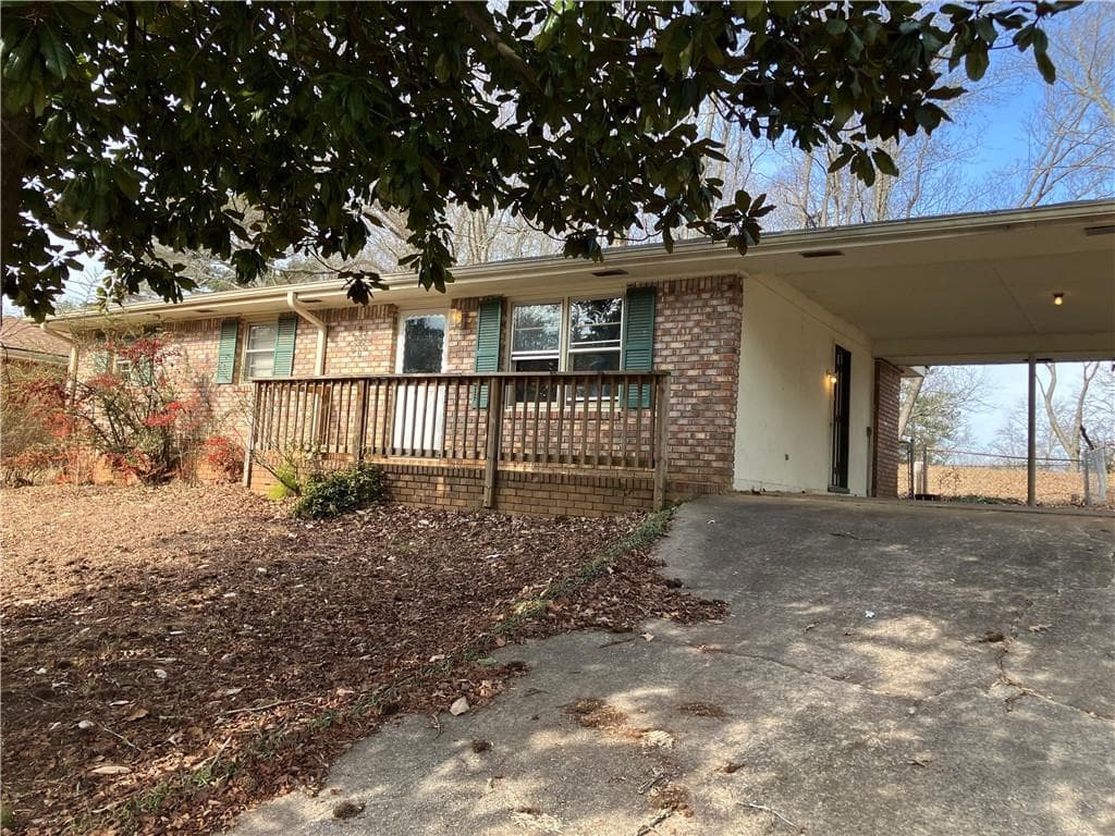 3 bedroom, 2 bathroom, 1,075 sq ft single family residence for rent at 8475 Lee Road, Lithia Springs, GA 30122 for $1,700 a month