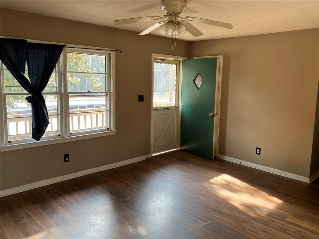 3 bedroom, 2 bathroom, 1,075 sq ft single family residence for rent at 8475 Lee Road, Lithia Springs, GA 30122 for $1,700 a month — photo 2