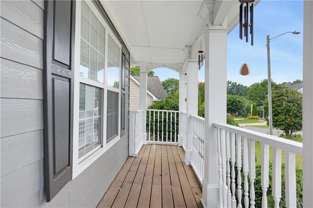 4 bedroom, 3 bathroom, 2,275 sq ft single family residence for sale at 3963 Pocono Way, Marietta, GA 30064 — photo 3