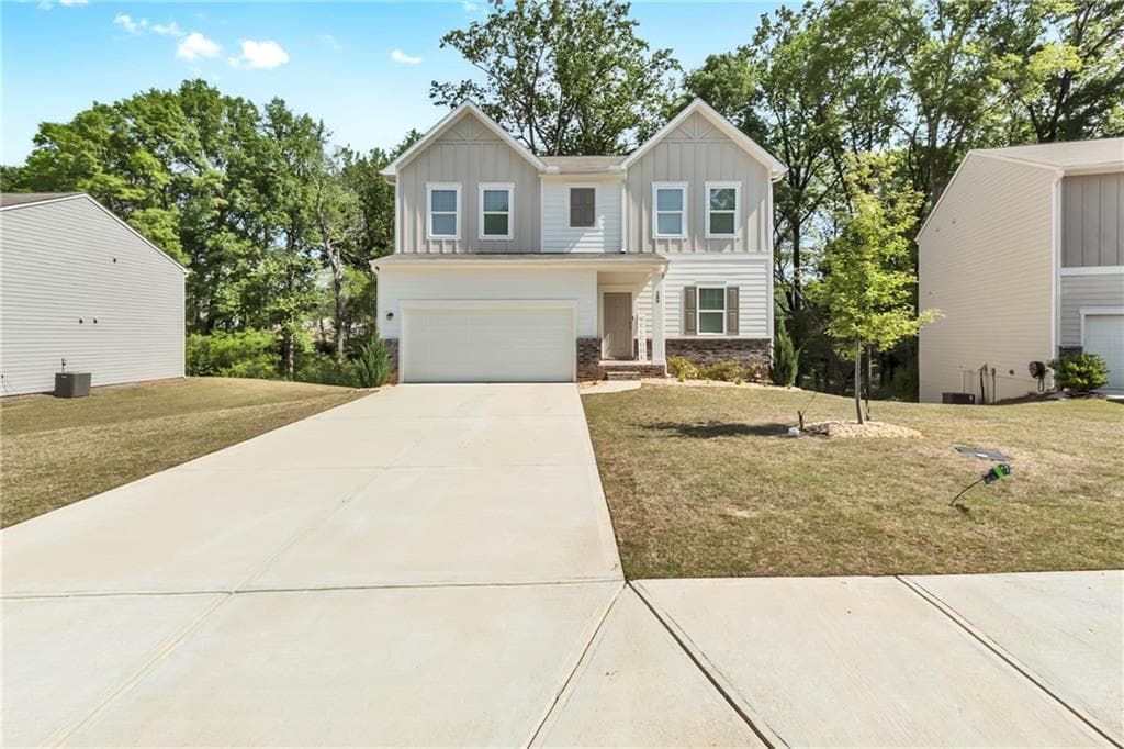 4 bedroom, 3 bathroom, 3,095 sq ft single family residence for sale at 289 Pond Court, Hoschton, GA 30548 — photo 1 of 37