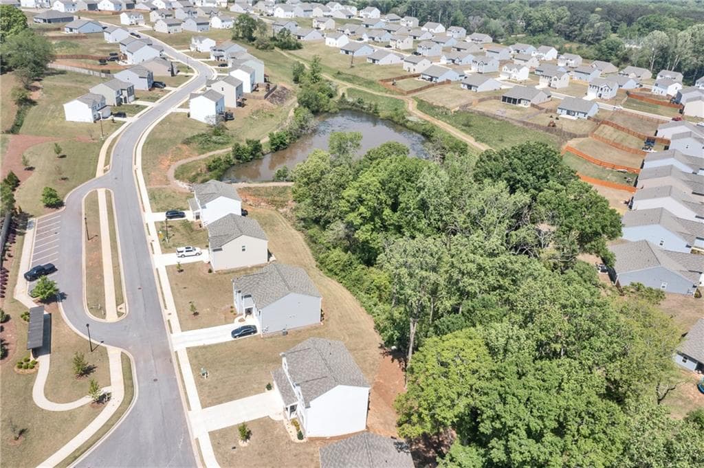 4 bedroom, 3 bathroom, 3,095 sq ft single family residence for sale at 289 Pond Court, Hoschton, GA 30548 — photo 3