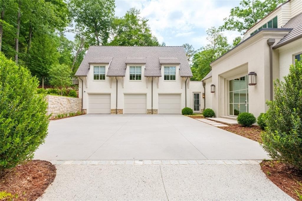 6 bedroom, 8 bathroom, 7,887 sq ft single family residence for rent at 365 Valley Road, Atlanta, GA 30327 for $55,000 a month — photo 4