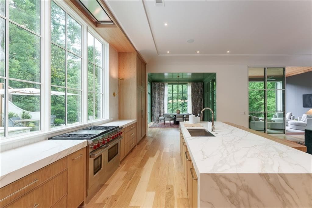 6 bedroom, 8 bathroom, 7,887 sq ft single family residence for rent at 365 Valley Road, Atlanta, GA 30327 for $55,000 a month — photo 8