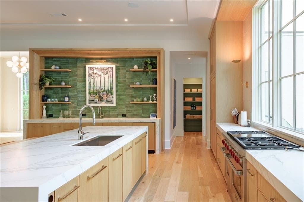 6 bedroom, 8 bathroom, 7,887 sq ft single family residence for rent at 365 Valley Road, Atlanta, GA 30327 for $55,000 a month — photo 10