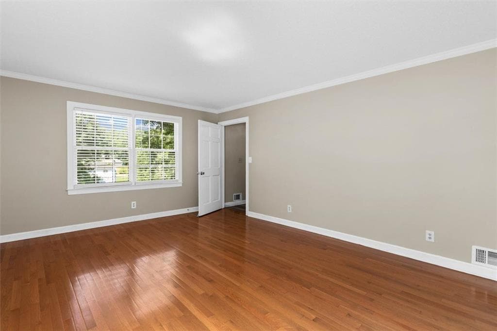 4 bedroom, 3 bathroom, 3,395 sq ft single family residence for sale at 3722 Southgate Drive, Lilburn, GA 30047 — photo 9