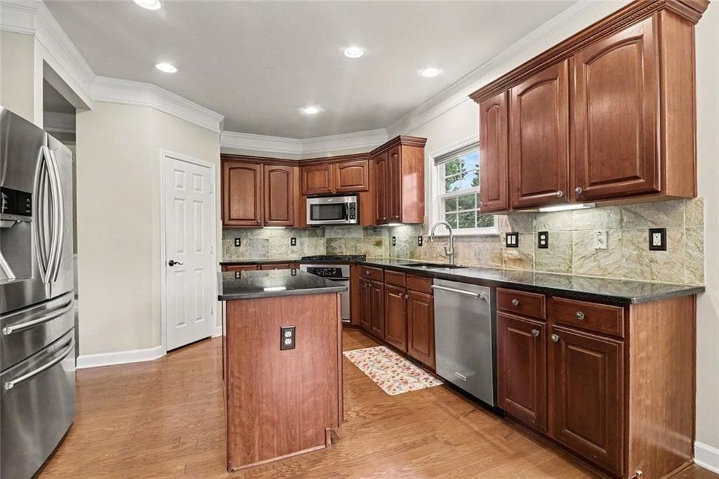 6 bedroom, 5 bathroom, 4,299 sq ft single family residence for sale at 4845 Shiloh Springs Road, Cumming, GA 30040 — photo 6