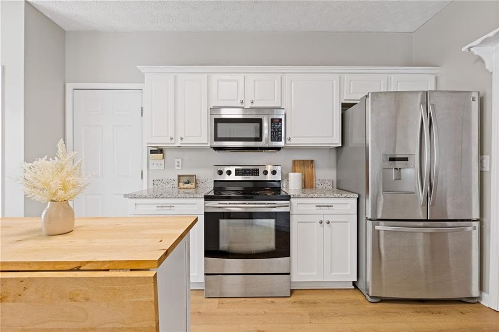 3 bedroom, 4 bathroom, 2,758 sq ft single family residence for sale at 1755 Patrick Mill Place, Buford, GA 30518 — photo 5
