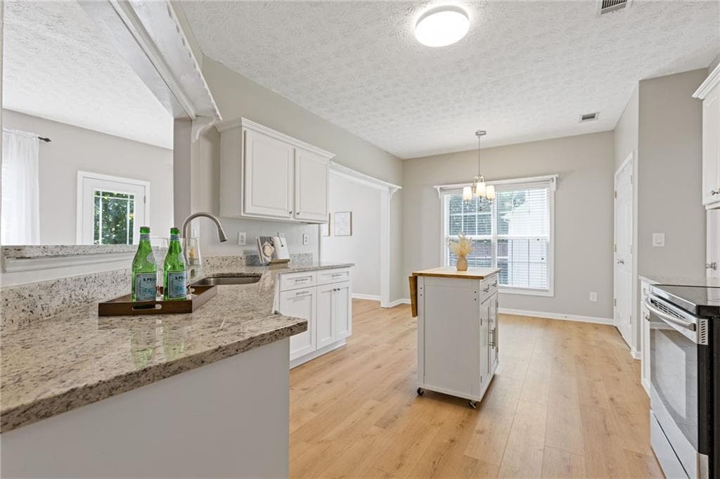 3 bedroom, 4 bathroom, 2,758 sq ft single family residence for sale at 1755 Patrick Mill Place, Buford, GA 30518 — photo 6