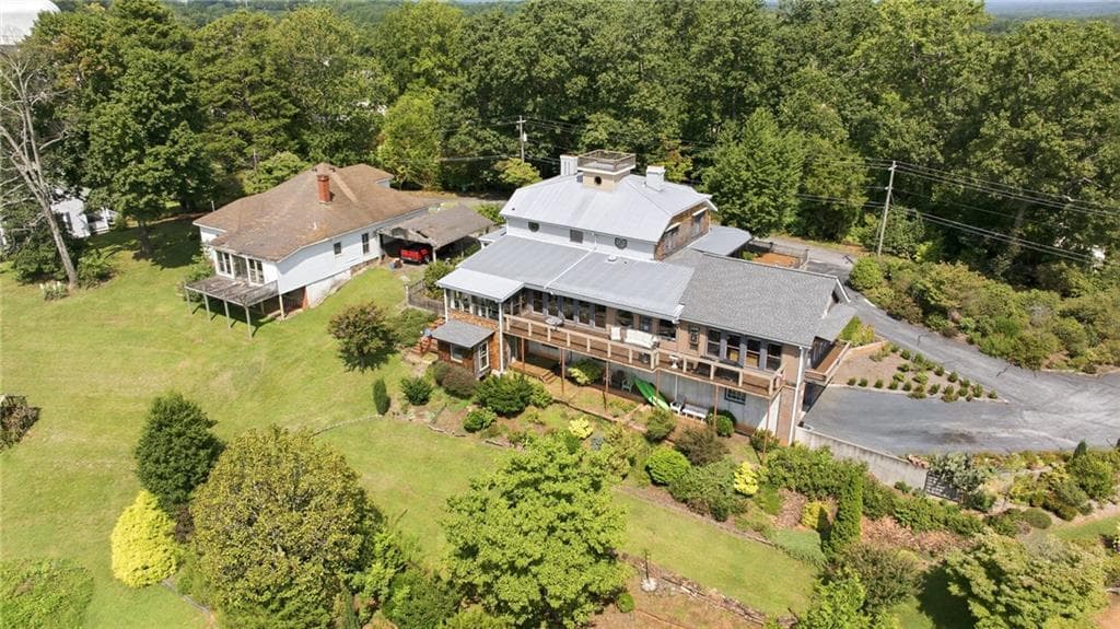 3 bedroom, 2 bathroom, 4,680 sq ft single family residence for sale at 684 Grandview Avenue, Mount Airy, GA 30563 — photo 2