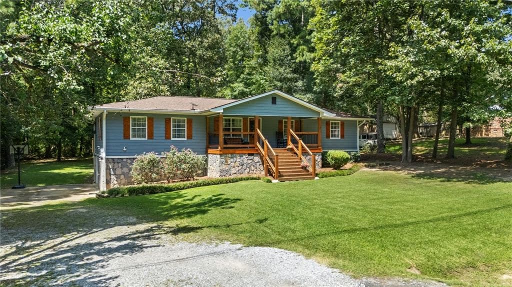 3 bedroom, 3 bathroom, 1,586 sq ft single family residence for sale at 9 Atwood Drive, Rome, GA 30165 — photo 3