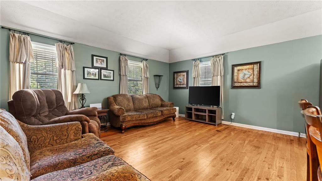 3 bedroom, 3 bathroom, 1,586 sq ft single family residence for sale at 9 Atwood Drive, Rome, GA 30165 — photo 8