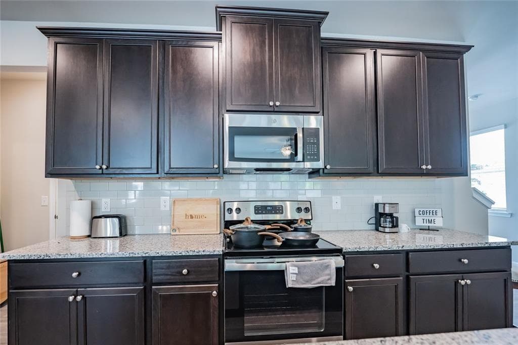 3 bedroom, 3 bathroom, 2,020 sq ft single family residence for rent at 454 Burgundy Terrace, Atlanta, GA 30354 for $2,800 a month — photo 6