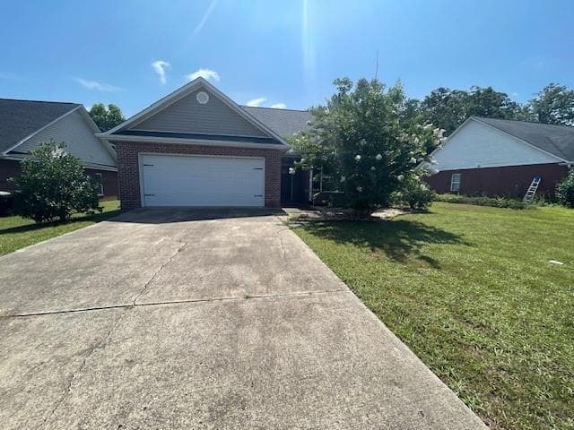 3 bedroom, 2 bathroom, 1,361 sq ft single family residence for sale at 18 Hawk Spring Drive, Rome, GA 30165 — photo 2