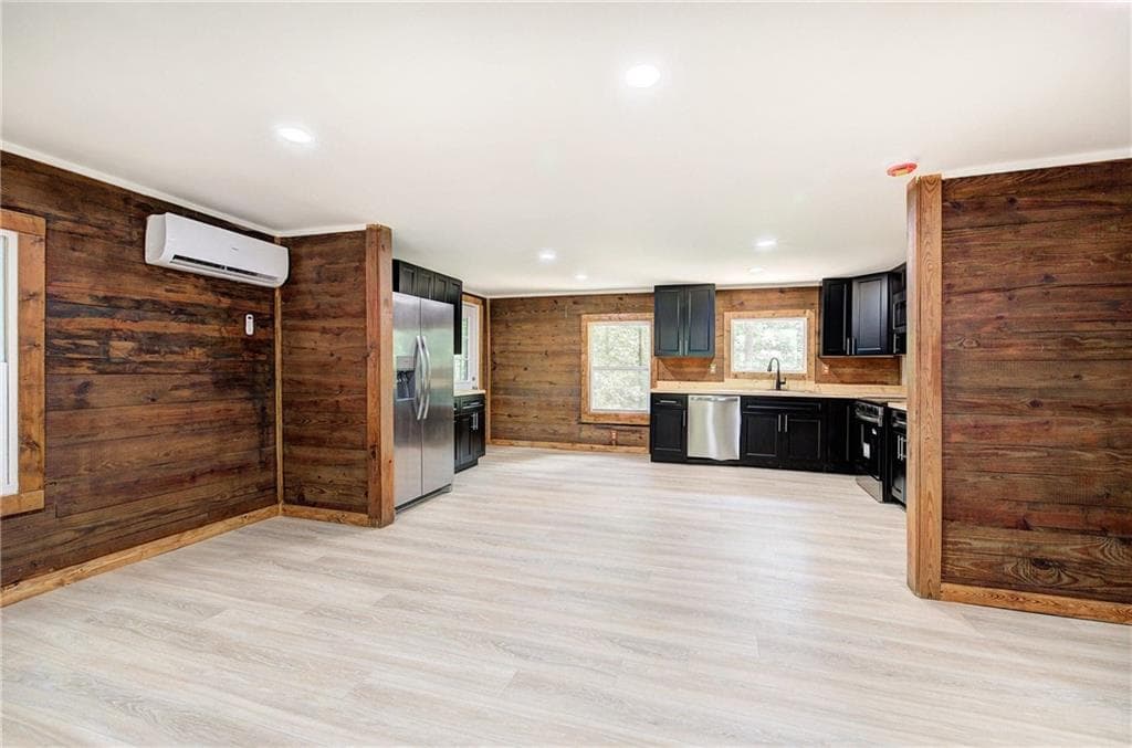 3 bedroom, 2 bathroom, 1,387 sq ft single family residence for sale at 252 Hudson Way, Dalton, GA 30721 — photo 5