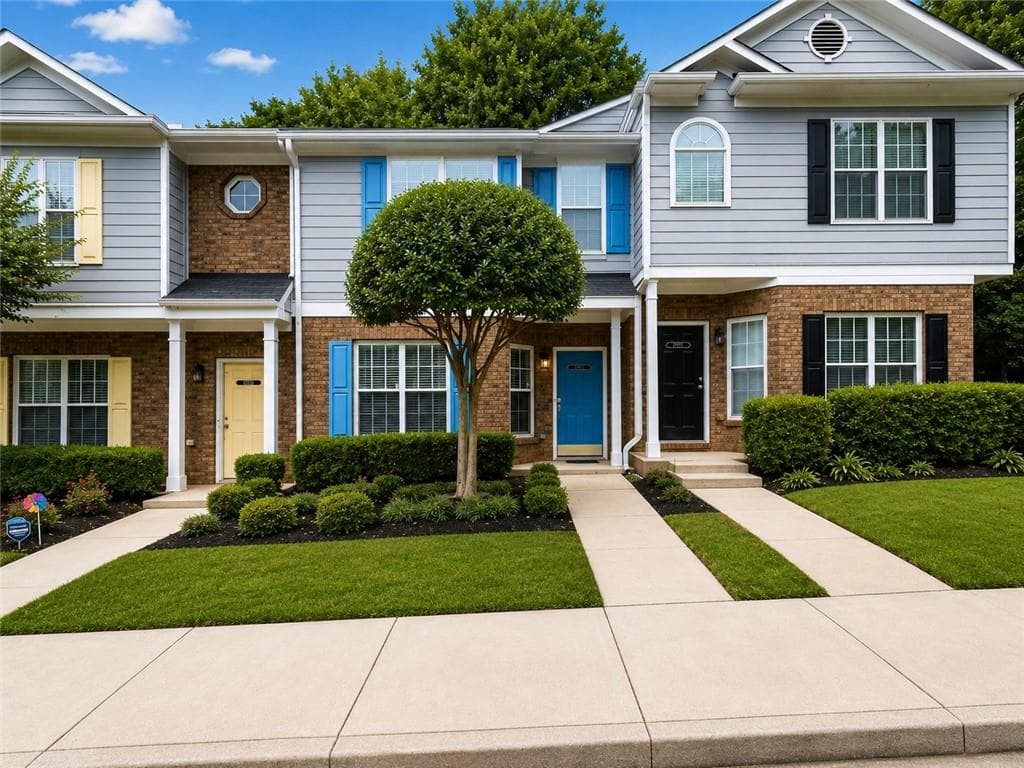 2 bedroom, 3 bathroom, 1,212 sq ft condominium for sale at 2523 Walden Lake Drive, Decatur, GA 30035 — photo 1 of 1