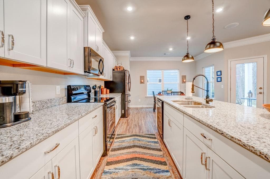 3 bedroom, 3 bathroom, 2,042 sq ft single family residence for rent at 101 Waterside Trail, Calhoun, GA 30701 for $2,500 a month — photo 7