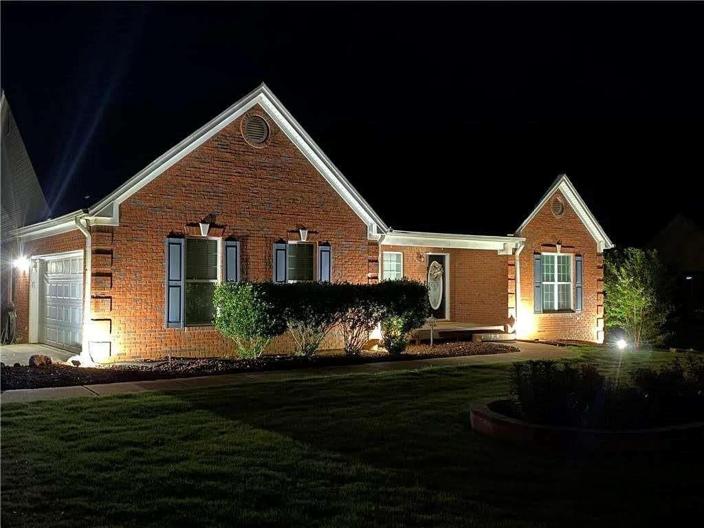 7 bedroom, 5 bathroom, 4,352 sq ft single family residence for sale at 44 Still Water Lane, Jefferson, GA 30549 — photo 2