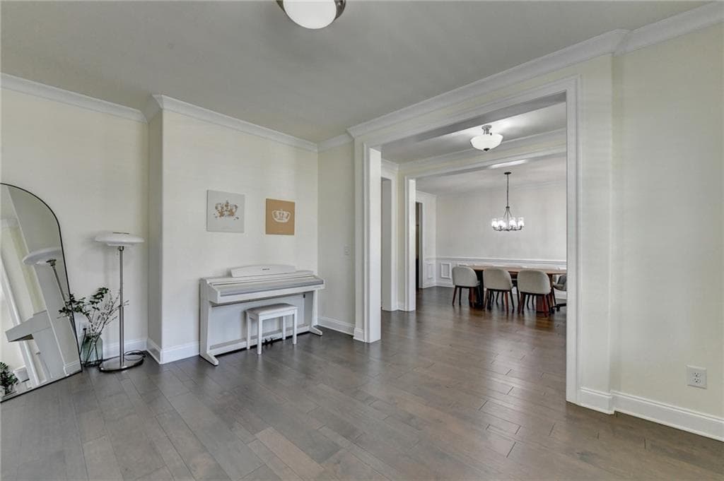 5 bedroom, 5 bathroom, 3,714 sq ft single family residence for sale at 11205 Olbrich Trail, Johns Creek, GA 30097 — photo 7
