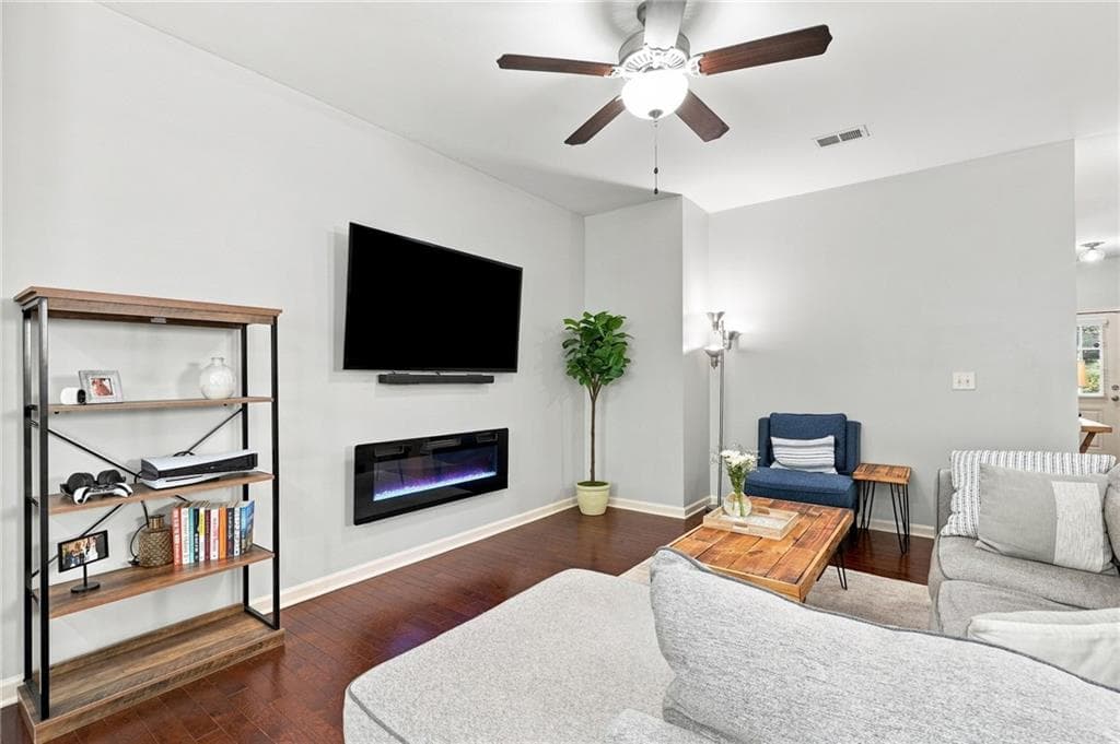 3 bedroom, 3 bathroom, 1,656 sq ft townhouse under contract at 4014 Cyrus Crest Circle, Kennesaw, GA 30152 — photo 5