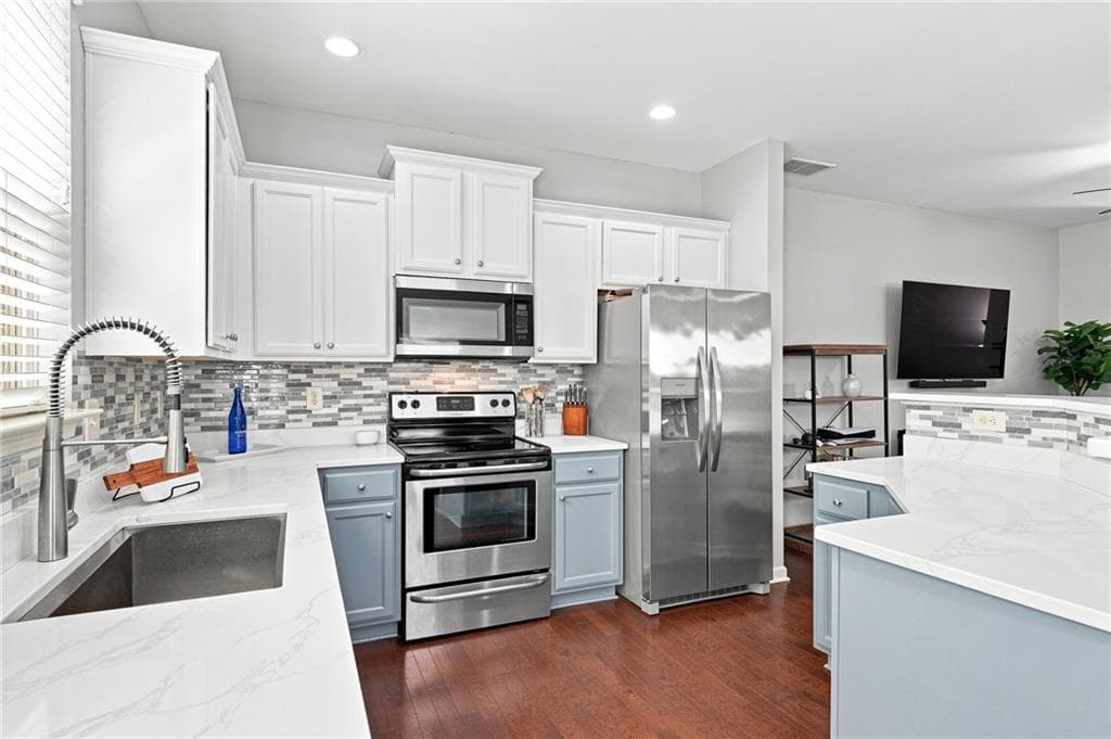 3 bedroom, 3 bathroom, 1,656 sq ft townhouse under contract at 4014 Cyrus Crest Circle, Kennesaw, GA 30152 — photo 10