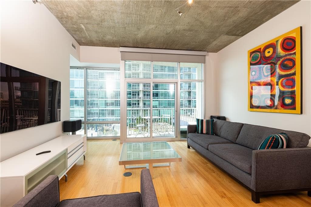 1 bedroom, 1 bathroom, 849 sq ft condominium for sale at 943 Peachtree Street 902, Atlanta, GA 30309 — photo 8