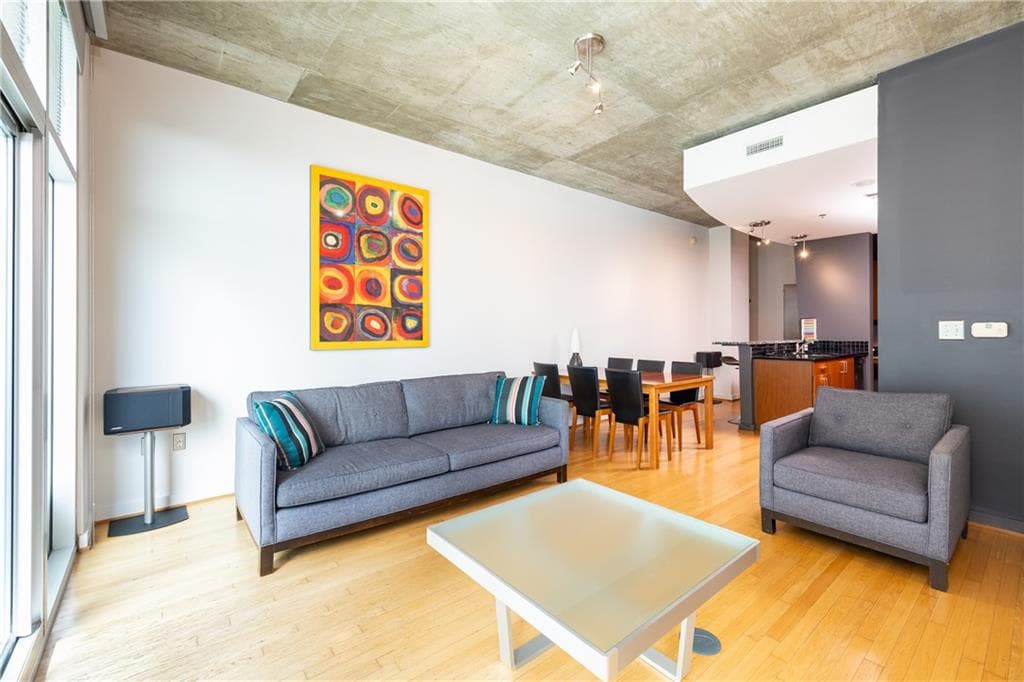 1 bedroom, 1 bathroom, 849 sq ft condominium for sale at 943 Peachtree Street 902, Atlanta, GA 30309 — photo 9