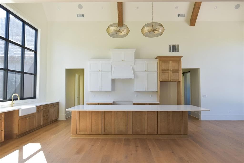 5 bedroom, 5 bathroom, 5,001 sq ft single family residence under contract at 1825 Andora Court, Bishop, GA 30621 — photo 4