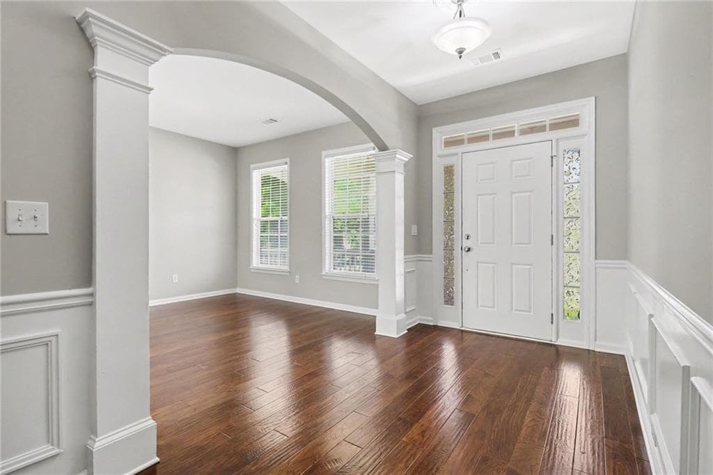 5 bedroom, 4 bathroom, 4,080 sq ft single family residence for sale at 4820 Fieldstone View Circle, Cumming, GA 30028 — photo 6