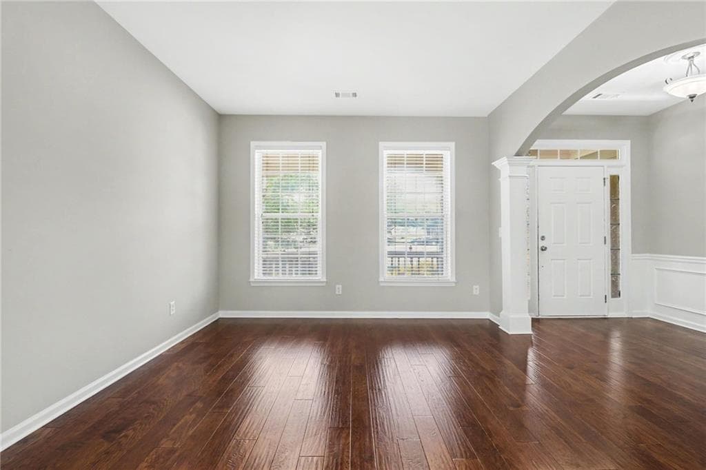 5 bedroom, 4 bathroom, 4,080 sq ft single family residence for sale at 4820 Fieldstone View Circle, Cumming, GA 30028 — photo 8