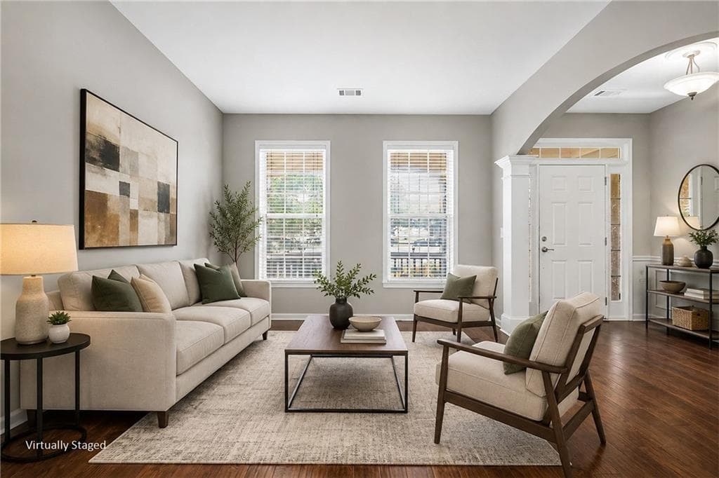 5 bedroom, 4 bathroom, 4,080 sq ft single family residence for sale at 4820 Fieldstone View Circle, Cumming, GA 30028 — photo 9