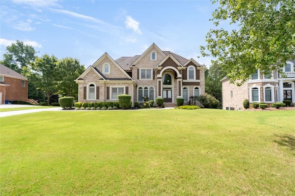 5 bedroom, 6 bathroom, 6,160 sq ft single family residence under contract at 430 Kendrick Terrace, Atlanta, GA 30331 — photo 2