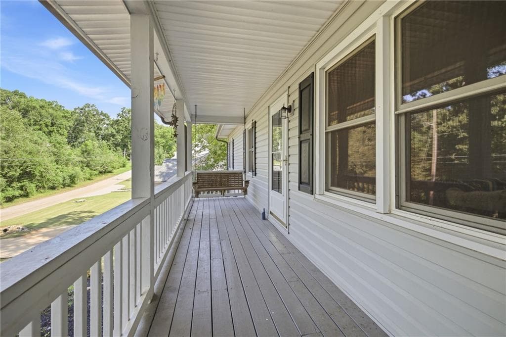 3 bedroom, 2 bathroom, 1,420 sq ft single family residence for sale at 278 Swain Street, Clarkesville, GA 30523 — photo 6