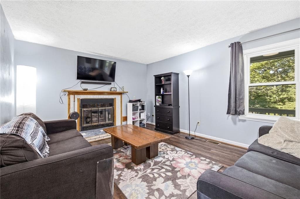 3 bedroom, 2 bathroom, 1,420 sq ft single family residence for sale at 278 Swain Street, Clarkesville, GA 30523 — photo 8