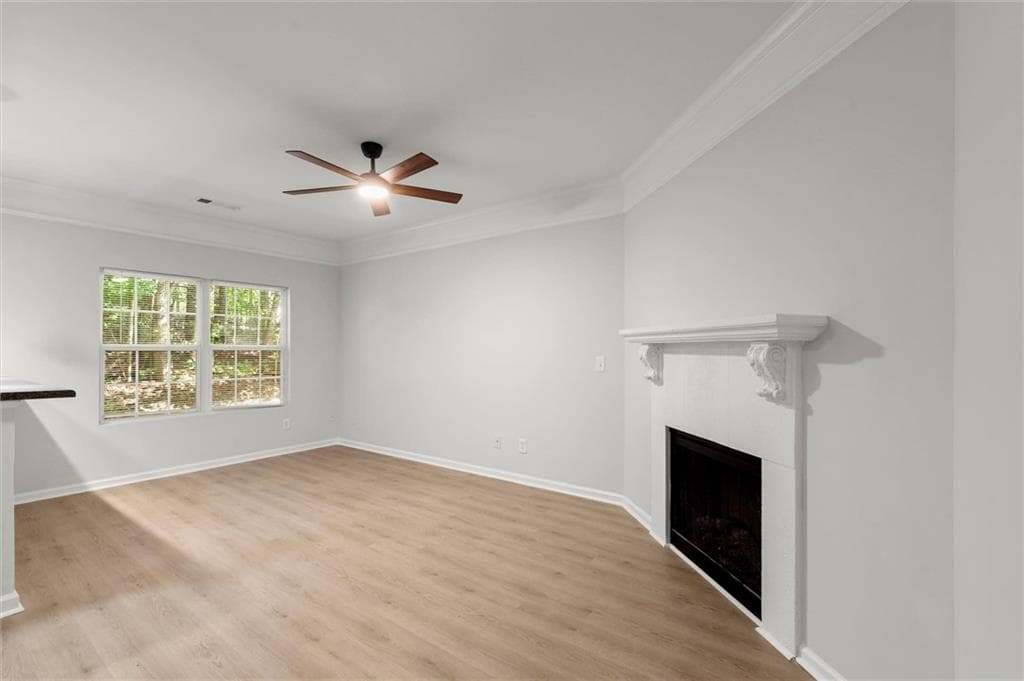 3 bedroom, 3 bathroom, 1,588 sq ft townhouse under contract at 5016 Lower Elm Street, Atlanta, GA 30349 — photo 9