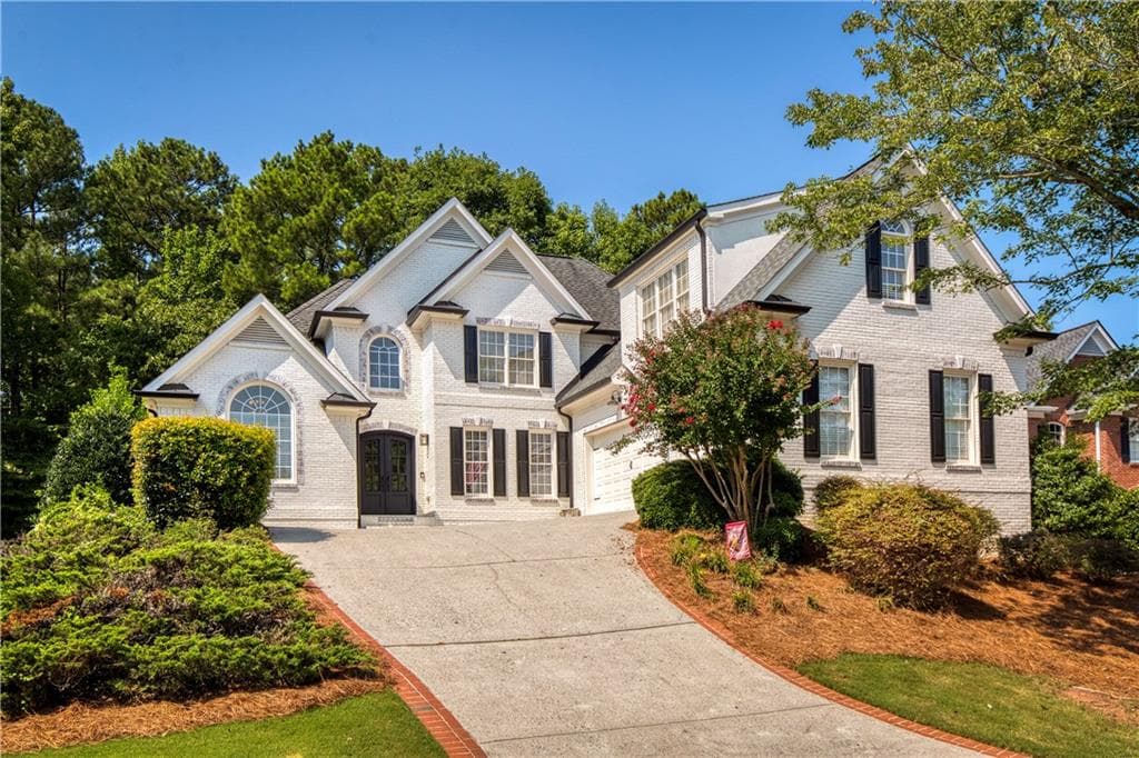 5 bedroom, 5 bathroom, 5,335 sq ft single family residence for sale at 3375 Wolf Willow Close, Milton, GA 30004 — photo 4