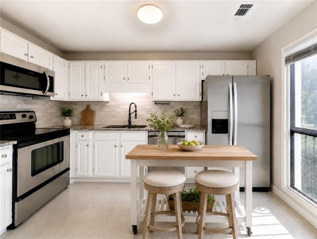 2 bedroom, 2 bathroom, 1,504 sq ft condominium under contract at 3201 Lenox Road 19, Atlanta, GA 30324 — photo 8