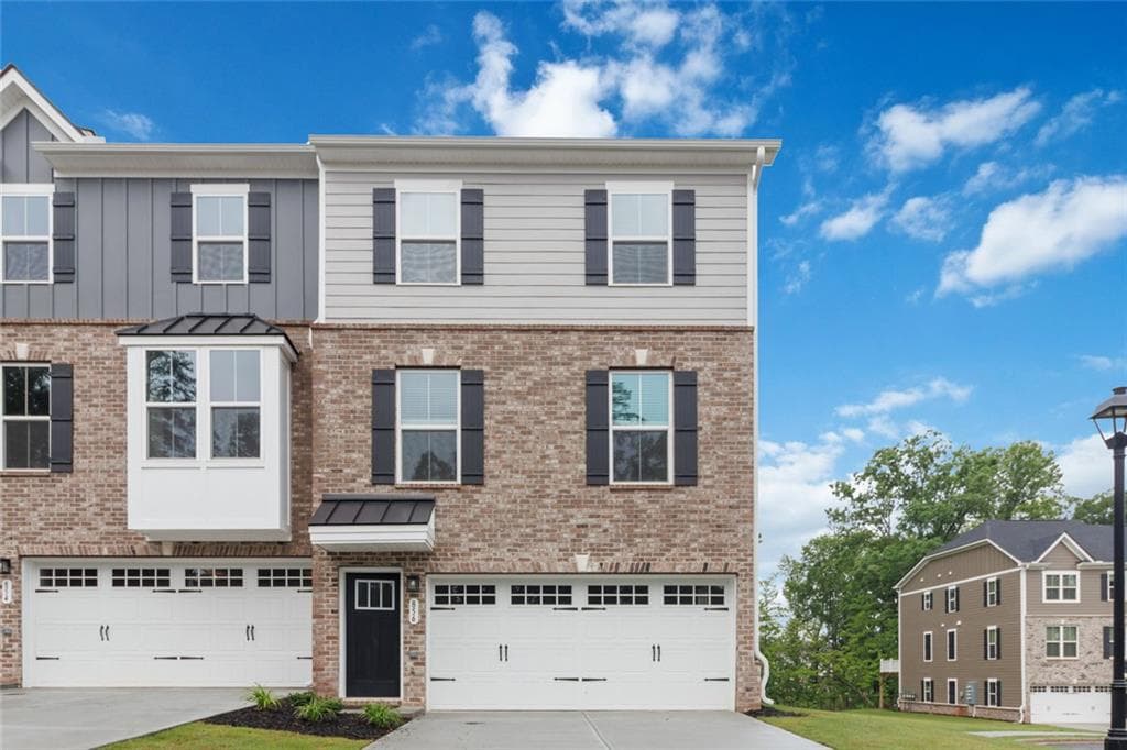 4 bedroom, 4 bathroom, 2,374 sq ft townhouse for rent at 856 Woods Chapel Road, Sugar Hill, GA 30518 for $2,900 a month — photo 1 of 42