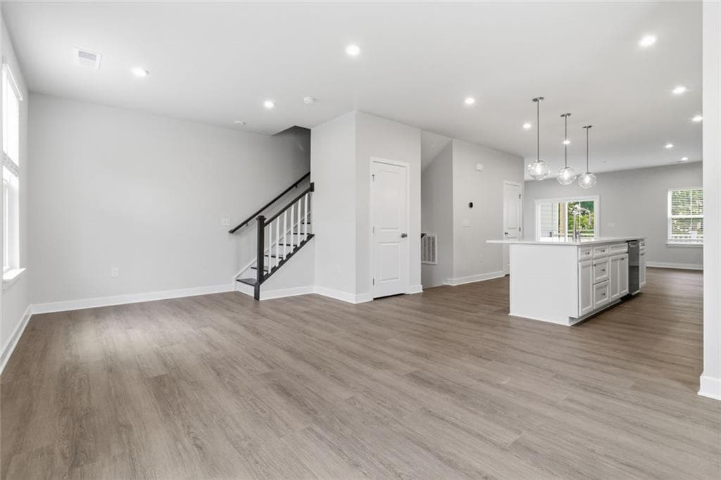 4 bedroom, 4 bathroom, 2,374 sq ft townhouse for rent at 856 Woods Chapel Road, Sugar Hill, GA 30518 for $2,900 a month — photo 9