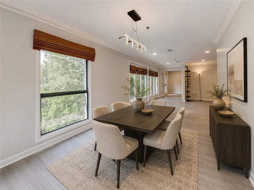 2 bedroom, 2 bathroom, 1,504 sq ft condominium under contract at 3201 Lenox Road 19, Atlanta, GA 30324 — photo 7