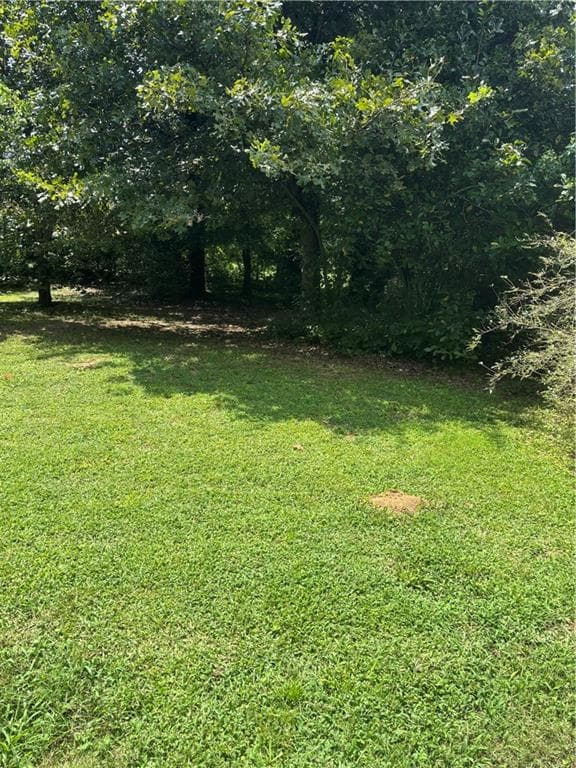 single family residence for sale at 490 Coleman Drive, Roswell, GA 30075 — photo 6