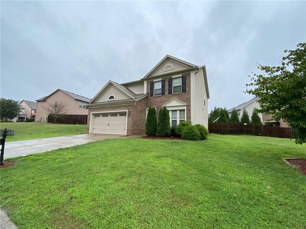 4 bedroom, 3 bathroom, 2,364 sq ft single family residence for rent at 5620 Beaver Ridge Drive, Cumming, GA 30040 for $2,600 a month — photo 2