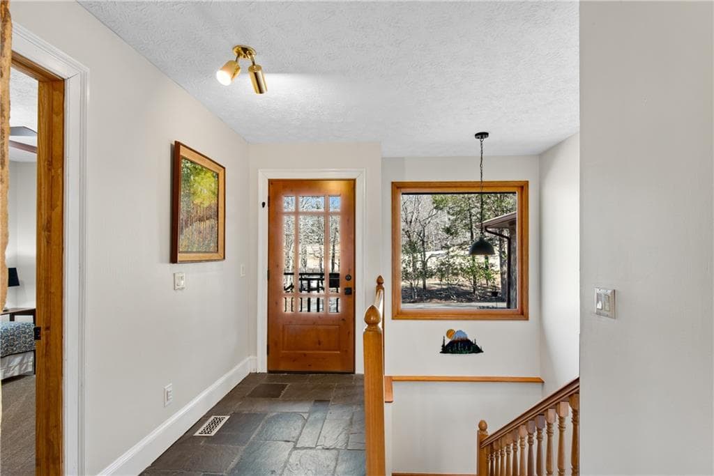 4 bedroom, 3 bathroom, 3,110 sq ft single family residence for sale at 248 Duffer Drive, Jasper, GA 30143 — photo 8