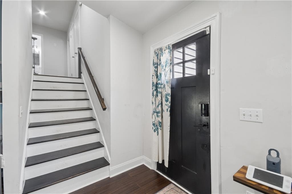 3 bedroom, 2 bathroom, 1,465 sq ft single family residence for sale at 2083 Pond Road, Duluth, GA 30096 — photo 5