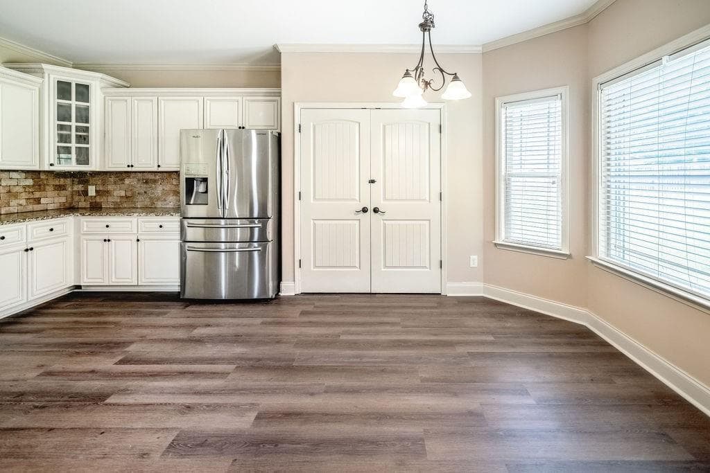 4 bedroom, 3 bathroom, 2,963 sq ft single family residence under contract at 158 Walcille Lane, Mcdonough, GA 30252 — photo 7