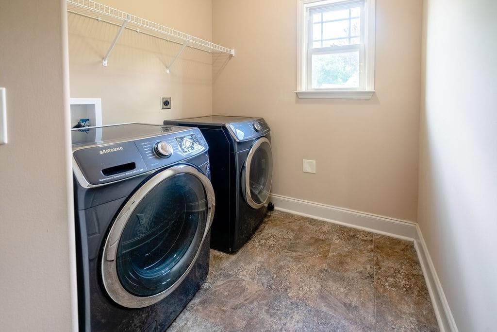 4 bedroom, 3 bathroom, 2,963 sq ft single family residence under contract at 158 Walcille Lane, Mcdonough, GA 30252 — photo 10